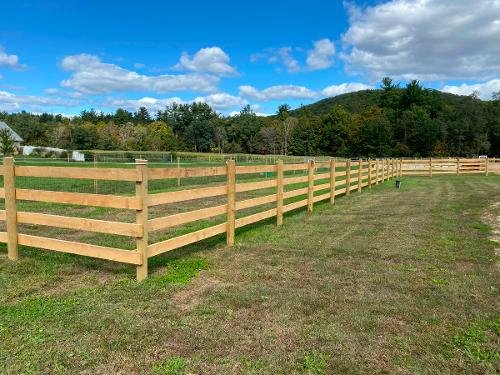 Farm and horse fencing example in Bedford, Indiana
